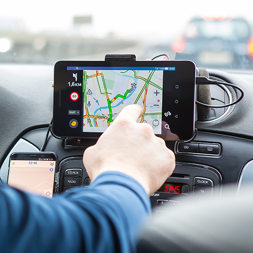 Digitale Navigation ergänzt klassisches Kartenmaterial ideal